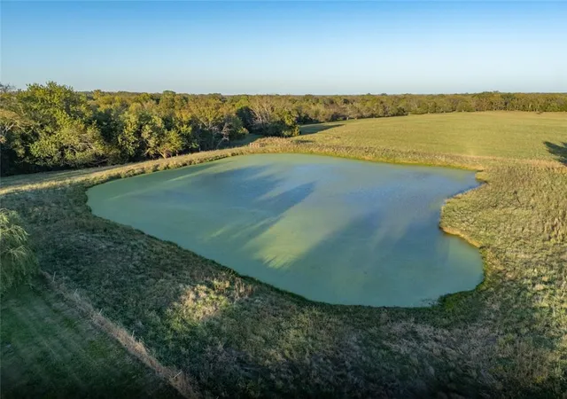 Photo 4 of Sale Pending at 21583 Hadsall Rd, Parker, KS 66072 | MLS# 2646713 | Listing updated on 2026-10-19