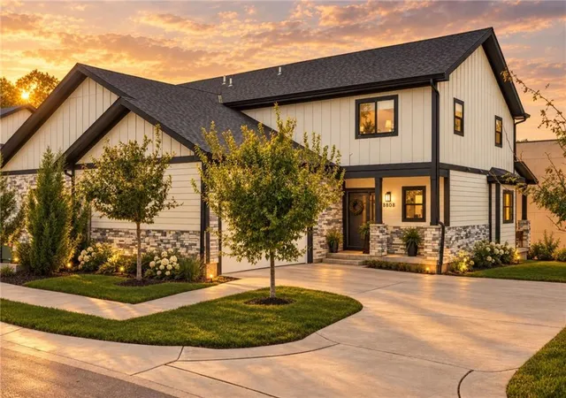 Photo 1 of Townhouse for sale at 8808 Cortez St, Overland Park, KS 66212 | MLS# 2646715 | Listing updated on 2026-10-23