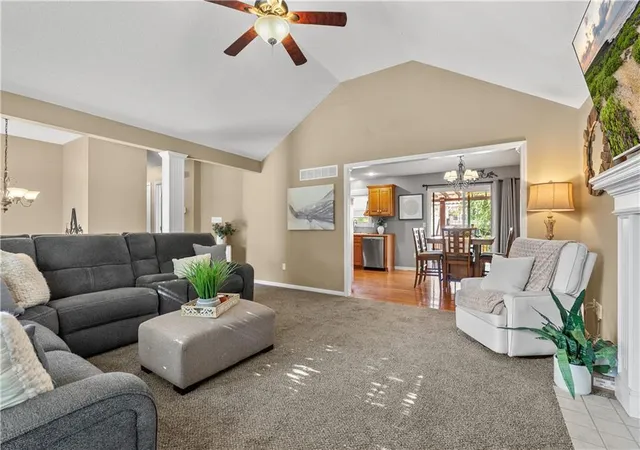 Photo 4 of Single family home for sale at 958 NW Maplewood Ct, Grain Valley, MO 64029 | MLS# 2646718 | Listing updated on 2026-10-27