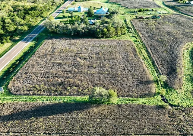 Photo 2 of Land for sale at 8221 Burlingame Rd, Wakarusa, KS 66546 | MLS# 2646720 | Listing updated on 2026-10-14