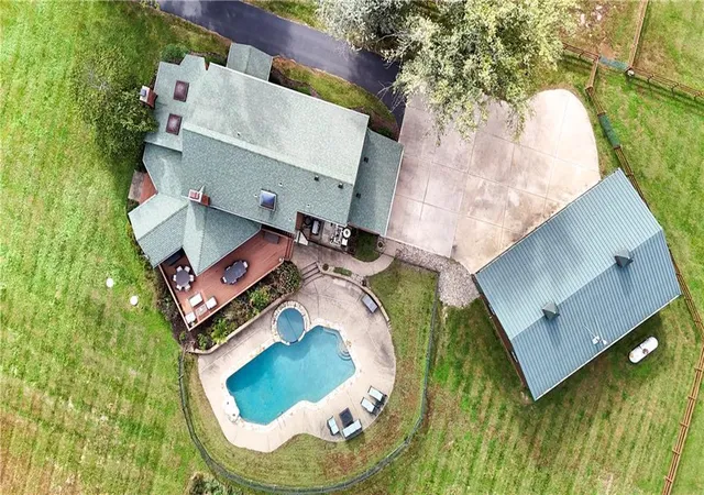 Photo 2 of Single family home for sale at 4450 188 Street, Stilwell, KS 66085 | MLS# 2646721 | Listing updated on 2026-10-20