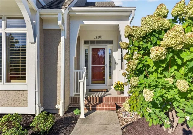 Photo 1 of Single family home for sale at 12501 W 123rd Street, Overland Park, KS 66213 | MLS# 2646722 | Listing updated on 2026-10-22