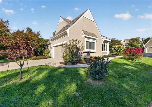 Photo 2 of Single family home for sale at 12501 W 123rd Street, Overland Park, KS 66213 | MLS# 2646722 | Listing updated on 2026-10-22