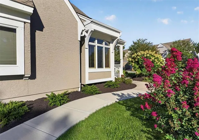 Photo 3 of House for sale at 12501 W 123rd Street, Overland Park, KS 66213 | MLS# 2646722 | Listing updated on 2026-10-22