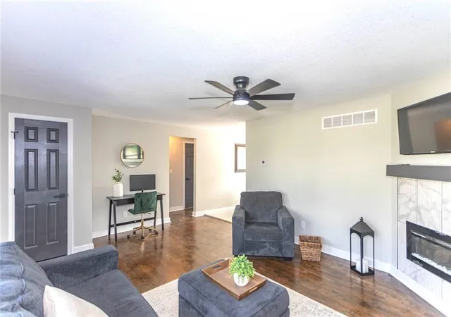 Photo 4 of Single family home for sale at 3171 Cleveland Ave, Kansas City, KS 66104 | MLS# 2646723 | Listing updated on 2026-10-16