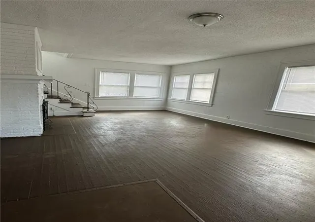 Photo 3 of Single family home for sale at 4523 Wabash Ave, Kansas City, MO 64130 | MLS# 2646727 | Listing updated on 2026-10-20