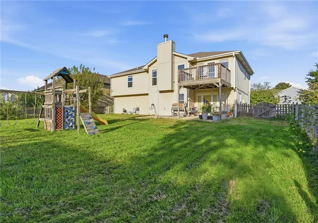 Photo 3 of Single family home for sale at 10924 N Marsh Ave, Kansas City, MO 64157 | MLS# 2646729 | Listing updated on 2026-10-28