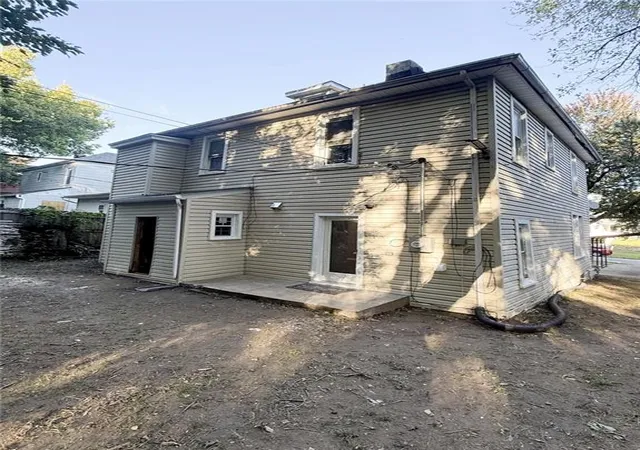 Photo 3 of Single family home for sale at 1410 N 2nd Street, Saint Joseph, MO 64505 | MLS# 2646733 | Listing updated on 2026-10-13