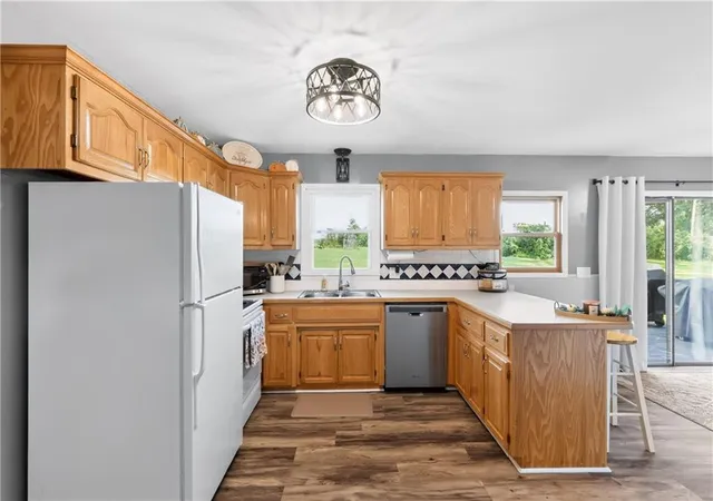 Photo 4 of Single family home for sale at 114 W 8th Street, Kearney, MO 64060 | MLS# 2646752 | Listing updated on 2026-10-18