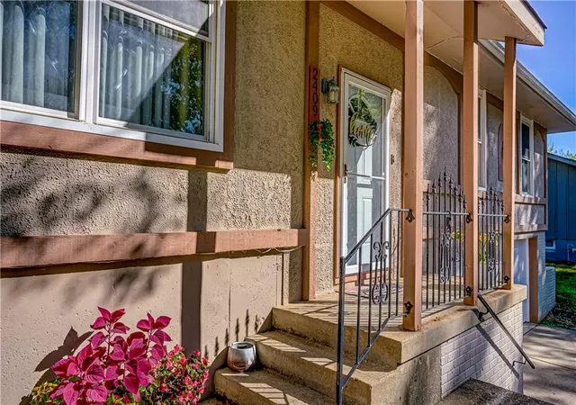 Photo 4 of Single family home for sale at 2409 SW South Ct, Blue Springs, MO 64015 | MLS# 2646754 | Listing updated on 2026-10-17
