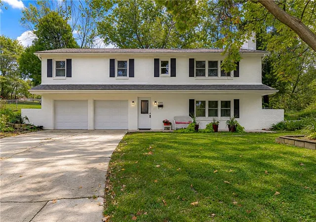 Photo 1 of Single family home for sale at 6101 Englewood Ave, Raytown, MO 64133 | MLS# 2646755 | Listing updated on 2026-10-18