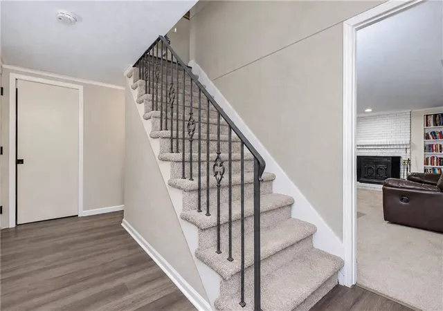 Photo 3 of Single family home for sale at 6101 Englewood Ave, Raytown, MO 64133 | MLS# 2646755 | Listing updated on 2026-10-18