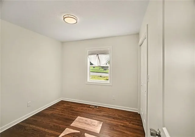 Photo 3 of Single family home for sale at 7332 Parallel Pkwy, Kansas City, KS 66112 | MLS# 2646756 | Listing updated on 2026-10-17