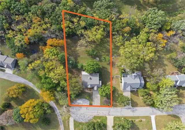 Photo 2 of Single family home for sale at 1320 S 105th Street, Kansas City, KS 66111 | MLS# 2646769 | Listing updated on 2026-10-23