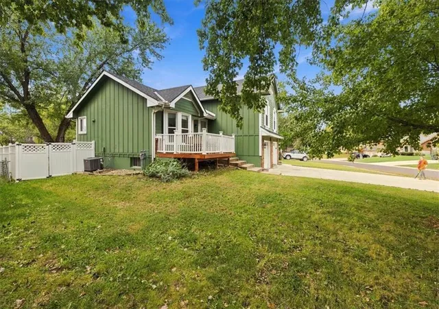 Photo 3 of Single family home for sale at 3517 Remington Ln, Leavenworth, KS 66048 | MLS# 2646778 | Listing updated on 2026-10-20