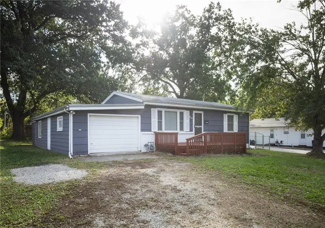 Photo 3 of Single family home for sale at 206 S Madison Ave, Knob Noster, MO 65336 | MLS# 2646785 | Listing updated on 2026-10-19