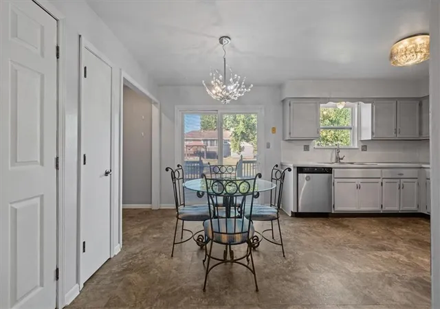 Photo 4 of Single family home for sale at 206 Pebblebrook Ln, Grain Valley, MO 64029 | MLS# 2646786 | Listing updated on 2026-10-27