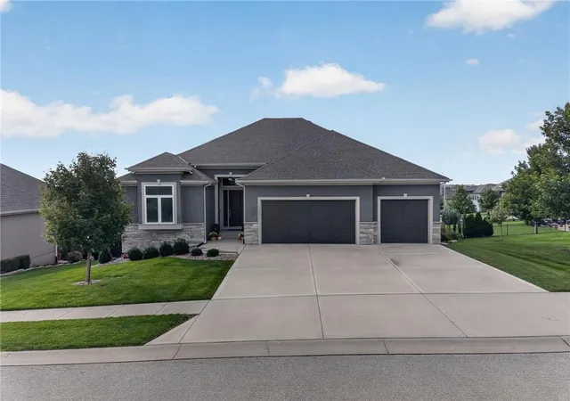 Photo 1 of Single family home for sale at 12827 W 172nd Terrace, Overland Park, KS 66221 | MLS# 2646789 | Listing updated on 2026-10-17