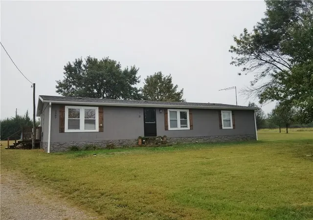 Photo 1 of Single family home for sale at 78 Newberry Dr, Linn Valley, KS 66040 | MLS# 2646801 | Listing updated on 2026-10-21