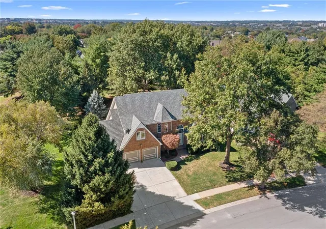 Photo 3 of Single family home for sale at 12808 Sherwood Dr, Leawood, KS 66209 | MLS# 2646802 | Listing updated on 2026-10-14
