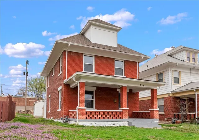 Photo 2 of Single family home for sale at 222 N 17th Street, Kansas City, KS 66102 | MLS# 2646820 | Listing updated on 2026-10-13