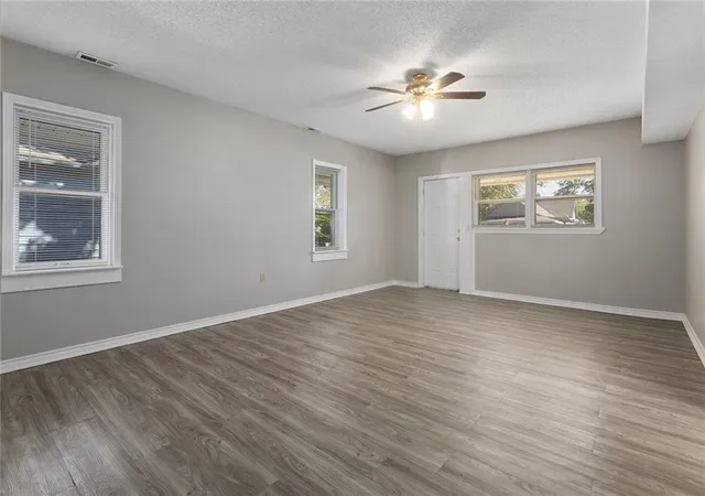 Photo 3 of Single family home for sale at 1212 Kingman St, Leavenworth, KS 66048 | MLS# 2646823 | Listing updated on 2026-10-14