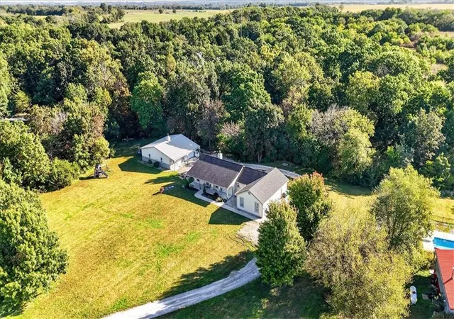 Photo 2 of Single family home for sale at 3815 Indiana Rd, Pomona, KS 66076 | MLS# 2646831 | Listing updated on 2026-10-17