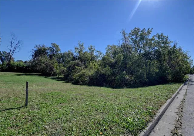 Photo 1 of Land for sale at N Main St, Kansas City, MO 64118 | MLS# 2646842 | Listing updated on 2026-10-20