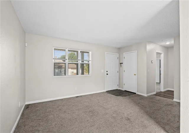 Photo 3 of Sale Pending at 1715 Borden Ave, Saint Joseph, MO 64507 | MLS# 2646859 | Listing updated on 2026-10-16