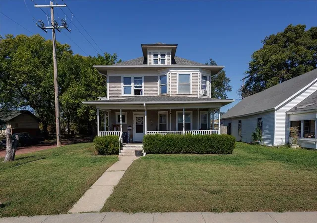 Photo 1 of Single family home for sale at 820 W Main St, Independence, KS 67301 | MLS# 2646861 | Listing updated on 2026-10-13