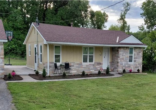 Photo 1 of Sale Pending at 5250 N 97th Street, Kansas City, KS 66109 | MLS# 2646873 | Listing updated on 2026-10-22