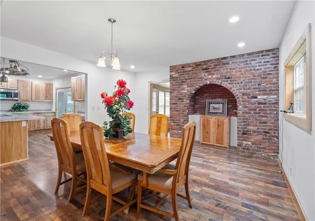 Photo 3 of Single family home for sale at 119 Ne 1050th Road, Warrensburg, MO 64093 | MLS# 2646875 | Listing updated on 2026-10-13
