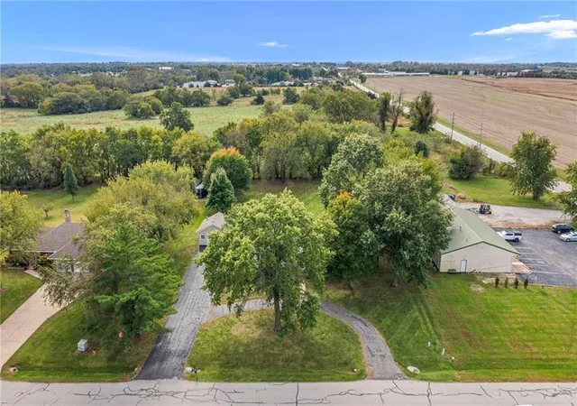 Photo 4 of Single family home for sale at 7001 West 202nd Ter, Bucyrus, KS 66013 | MLS# 2646881 | Listing updated on 2026-10-22