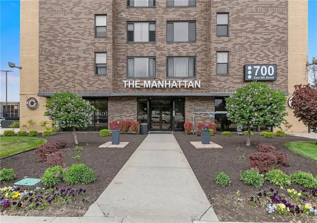Photo 1 of Condo for sale at 700 E 8th Street #6E, Kansas City, MO 64106 | MLS# 2646883 | Listing updated on 2026-10-14