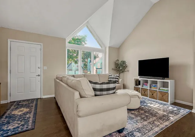 Photo 3 of Single family home for sale at 4732 Chouteau St, Shawnee, KS 66226 | MLS# 2646885 | Listing updated on 2026-10-18