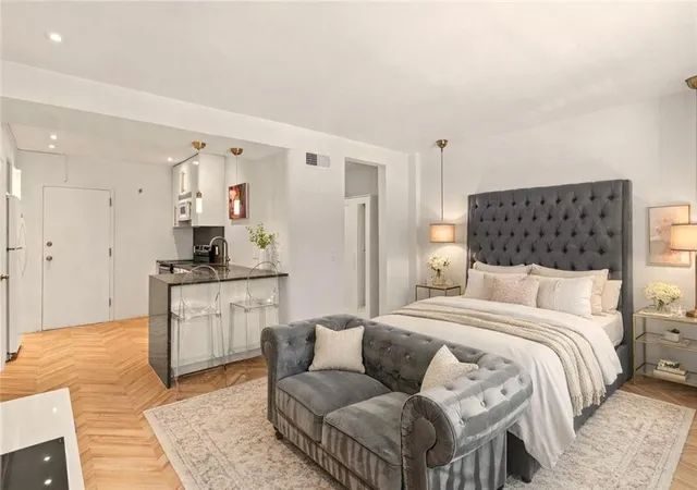 Photo 1 of Condo for sale at 4540 Broadway Blvd #1N, Kansas City, MO 64111 | MLS# 2646891 | Listing updated on 2026-10-14