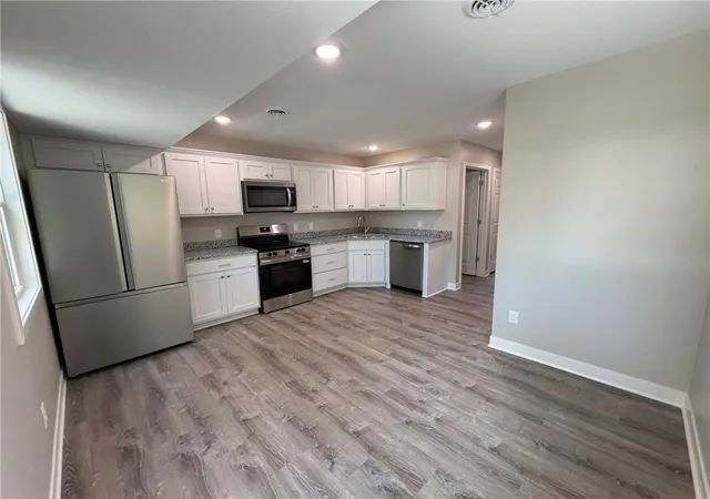 Photo 3 of Single family home for sale at 917 W Valley St, Saint Joseph, MO 64504 | MLS# 2646894 | Listing updated on 2026-10-20