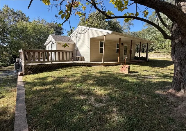 Photo 1 of Single family home for sale at 202 N Washington St, Rock Port, MO 64482 | MLS# 2646897 | Listing updated on 2026-10-13