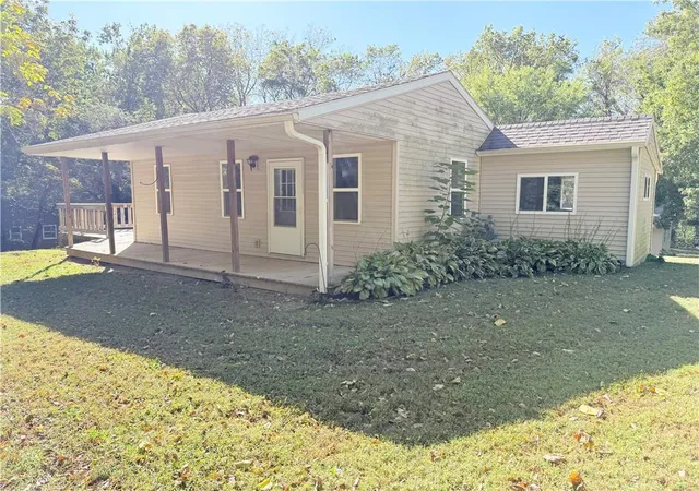 Photo 3 of Single family home for sale at 202 N Washington St, Rock Port, MO 64482 | MLS# 2646897 | Listing updated on 2026-10-13