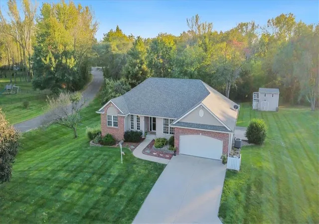 Photo 2 of Single family home for sale at 8 Mackenzie Dr, Saint Joseph, MO 64503 | MLS# 2646899 | Listing updated on 2026-10-14