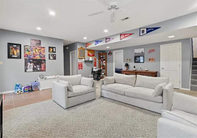 Photo 4 of Single family home for sale at 8 Mackenzie Dr, Saint Joseph, MO 64503 | MLS# 2646899 | Listing updated on 2026-10-14