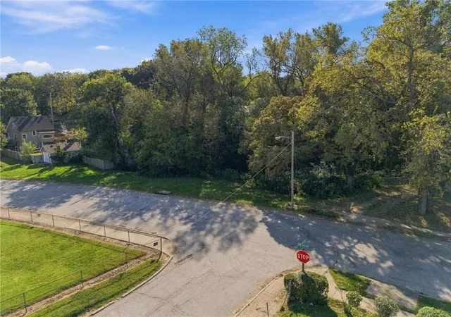 Photo 3 of Land for sale at 1527 S 34th Street, Kansas City, KS 66106 | MLS# 2646900 | Listing updated on 2026-10-15