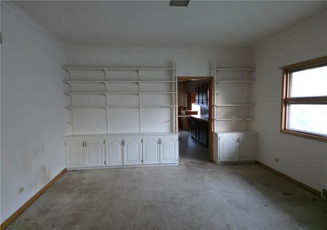 Photo 3 of Single family home for sale at 203 N Walnut, Iola, KS 66749 | MLS# 2646905 | Listing updated on 2026-10-14