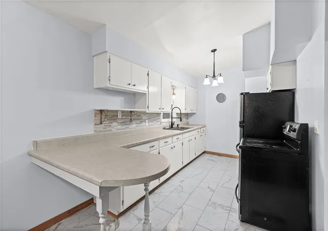 Photo 4 of Single family home for sale at 1020 Anderson St, Warrensburg, MO 64093 | MLS# 2646911 | Listing updated on 2026-10-17