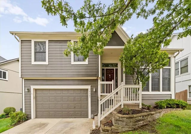 Photo 2 of Single family home for sale at 14907 S Summit St, Olathe, KS 66062 | MLS# 2646918 | Listing updated on 2026-10-22