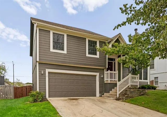 Photo 1 of Single family home for sale at 14907 S Summit St, Olathe, KS 66062 | MLS# 2646918 | Listing updated on 2026-10-22