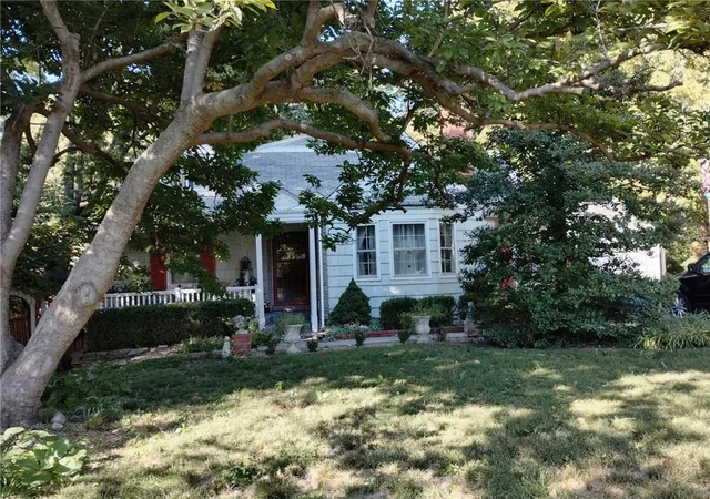 Photo 1 of Single family home for sale at 7626 W 61st Street, Mission, KS 66202 | MLS# 2646922 | Listing updated on 2026-10-17