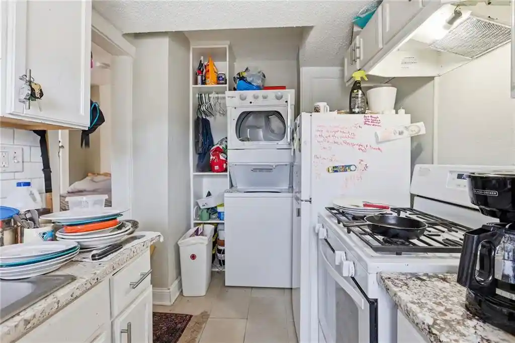 Listing Photo 26 - Condo for sale in 16 W 37th St located at 16 W 37th St, Kansas City, MO 64111 - Unit 16 W 37th Street