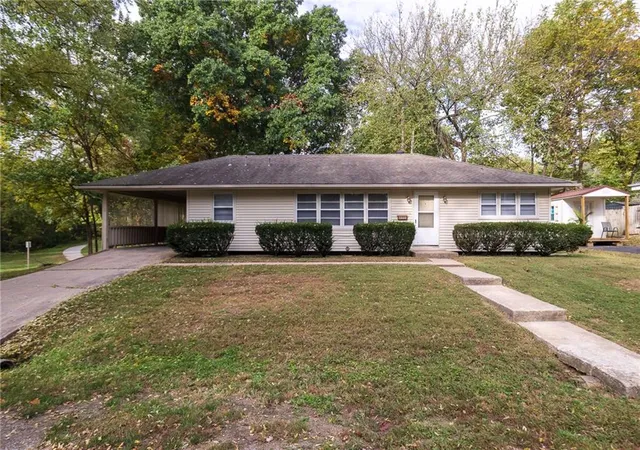 Photo 1 of Single family home for sale at 5444 N Cypress Ave, Kansas City, MO 64119 | MLS# 2646931 | Listing updated on 2026-10-14