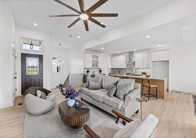Photo 3 of Single family home for sale at 1108 Trl View Ct, Baldwin City, KS 66006 | MLS# 2646934 | Listing updated on 2026-10-17